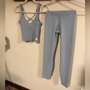 Vuori Rib Studio Legging + Rib Crop Tank Light Cloud XS Set SOLD OUT